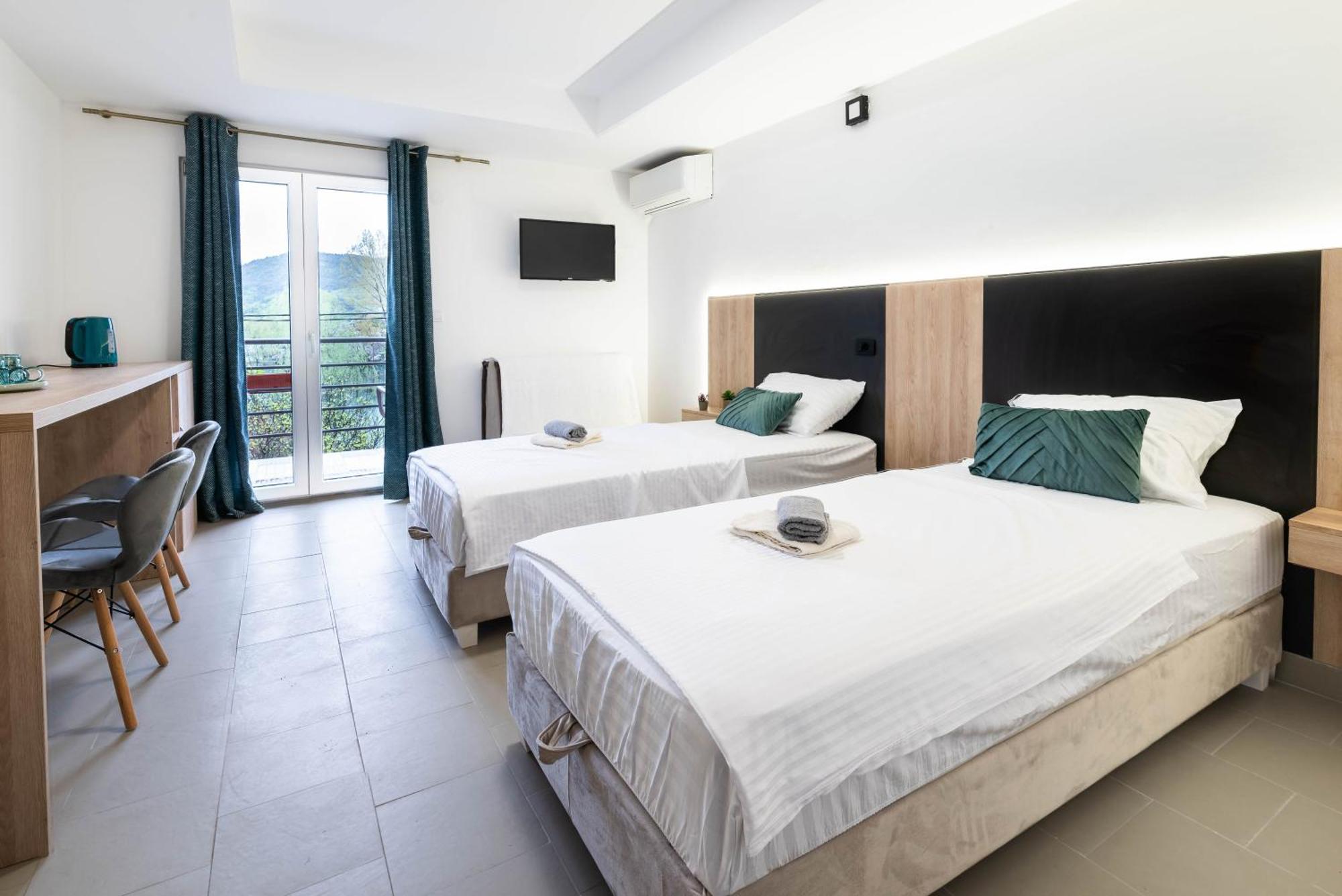 Studio Apartment Cudo Nevidjeno Karuc ภายนอก รูปภาพ